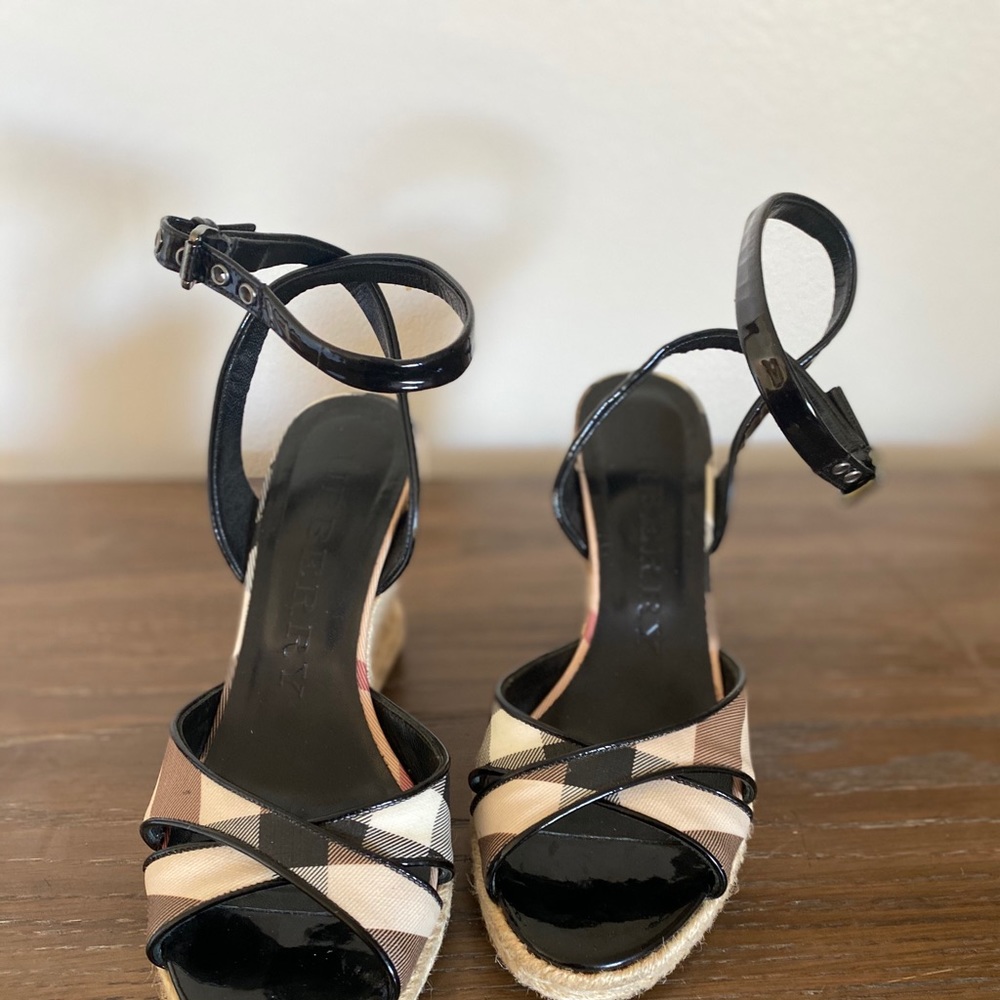 Burberry wedges size 36 1/2
